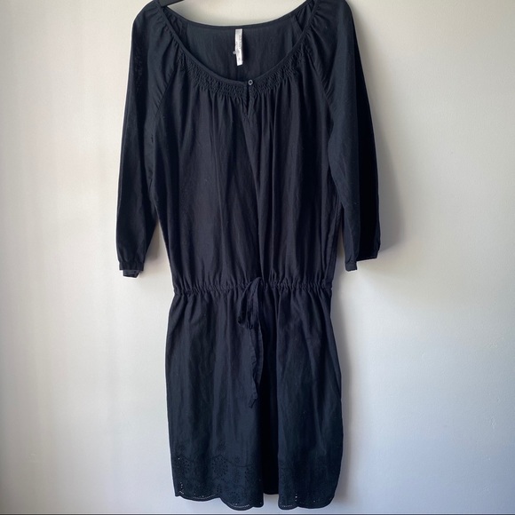 Old Navy Dresses & Skirts - Old Navy women’s black tunic dress